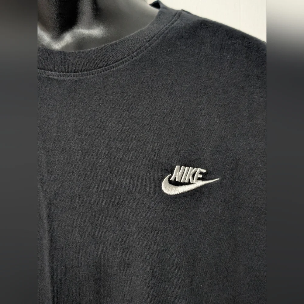 Nike men classic
